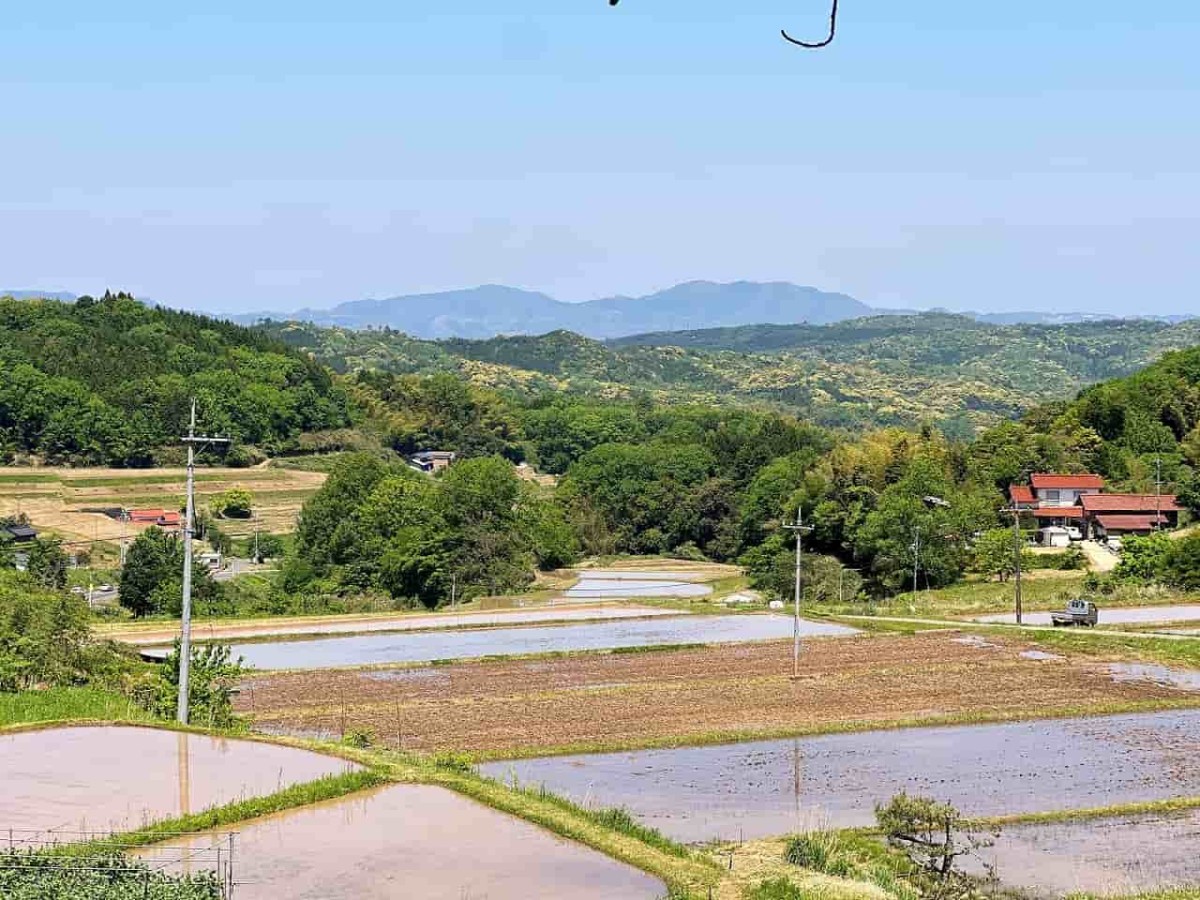 島根県松江市東忌部町にある『大川端遊園地』の様子