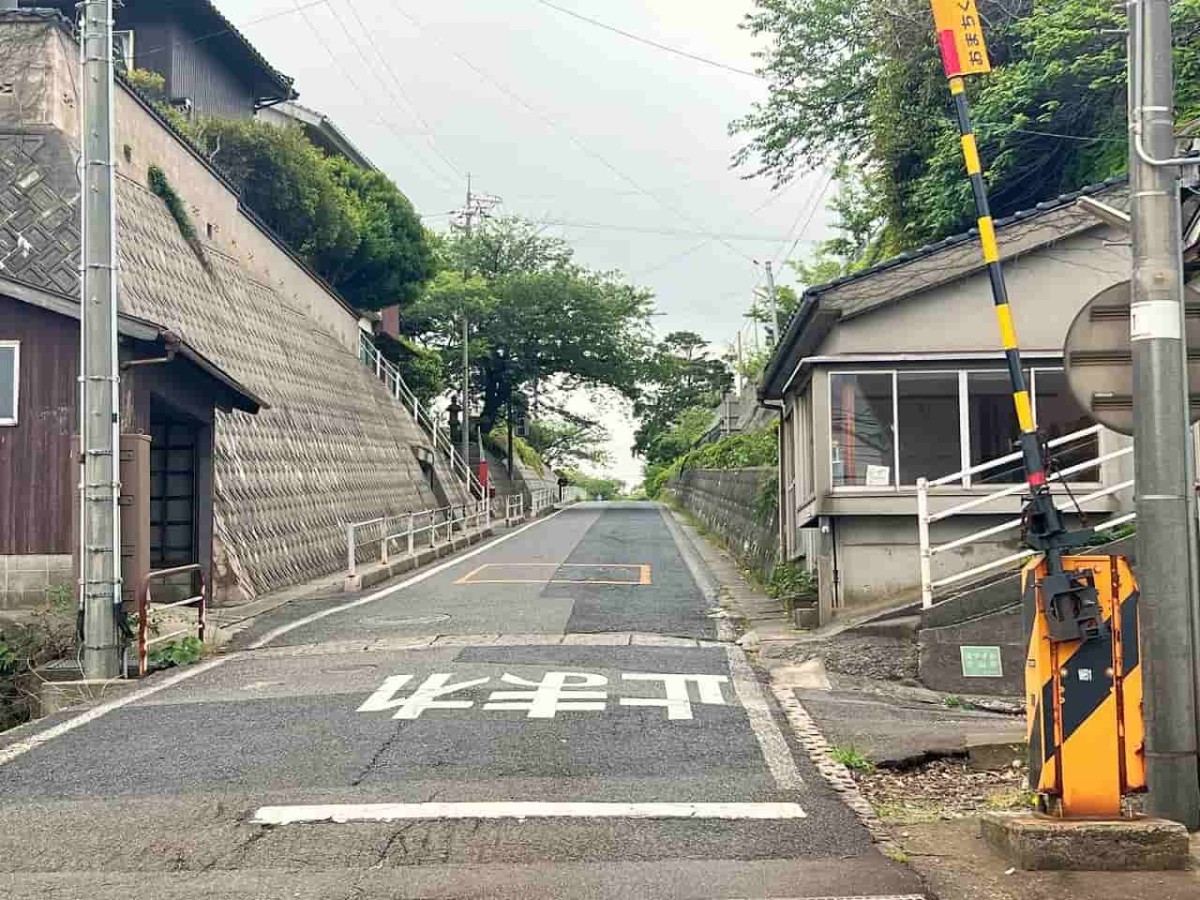 鳥取県大山町にある『名和駅』の様子