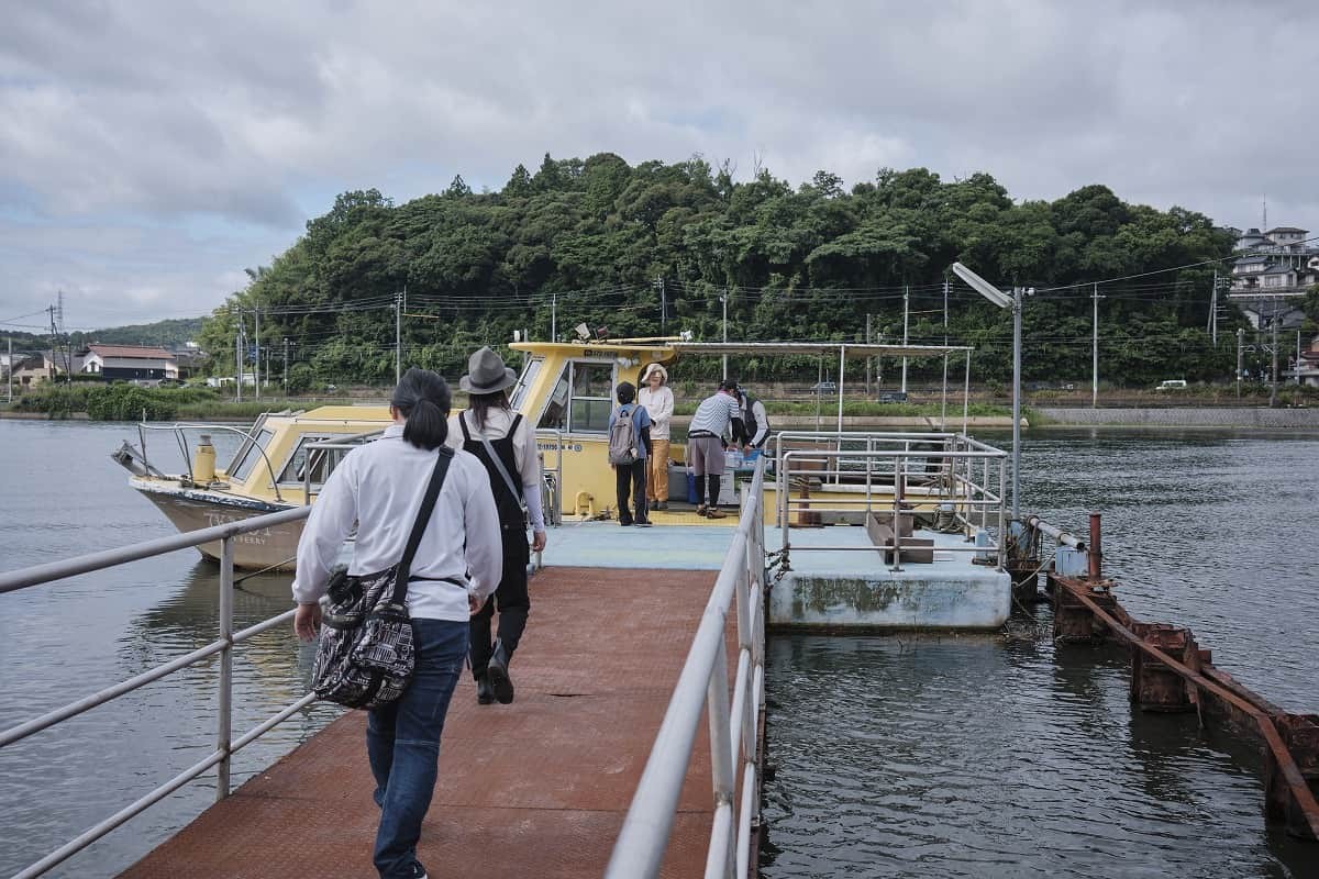 松江市朝酌町で開催される朝市「あおむむ」の様子