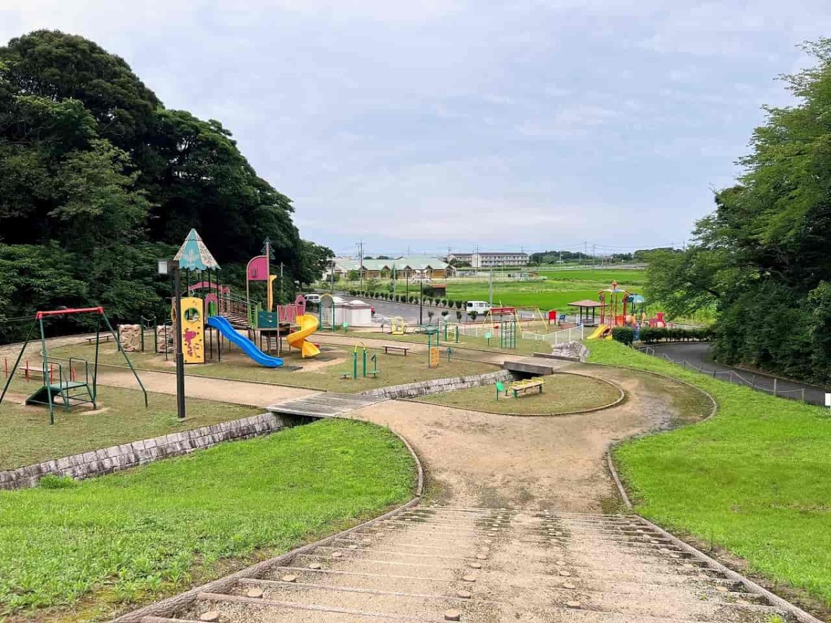 鳥取県琴浦町にある『東伯総合公園』の様子