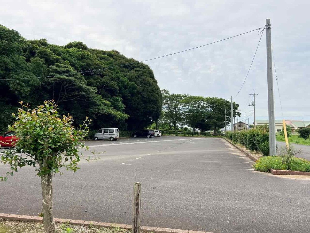 鳥取県琴浦町にある『東伯総合公園』の駐車場