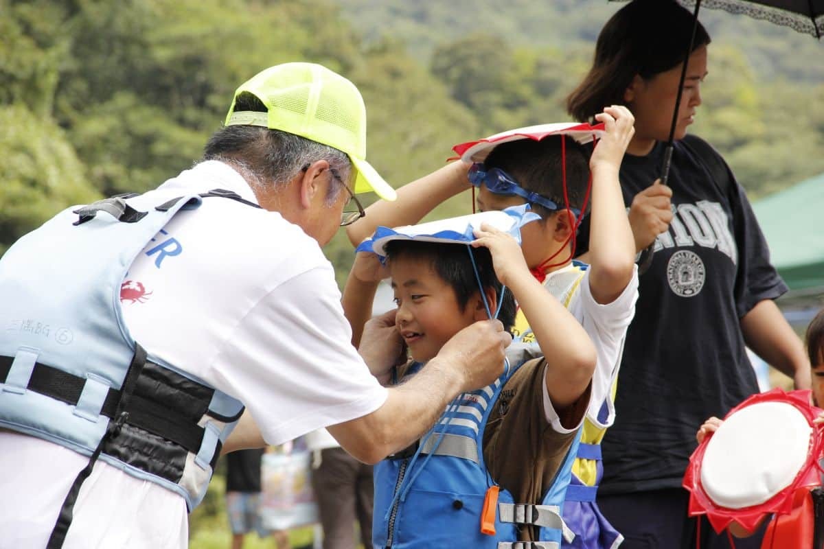 かっぱ尻相撲に出場するちびっ子力士