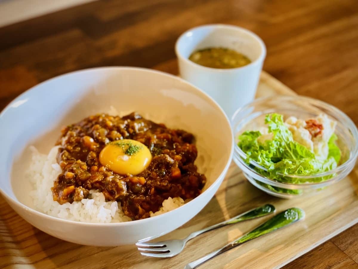 島根県飯南町の蔵カフェ『星の宿り』のキーマカレー