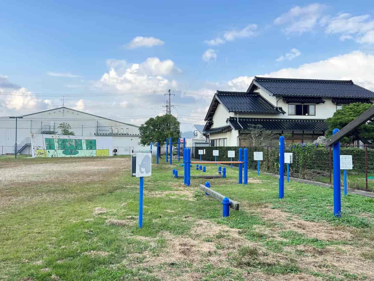 島根県出雲市にある『中の島西公園』のフィットネス遊具