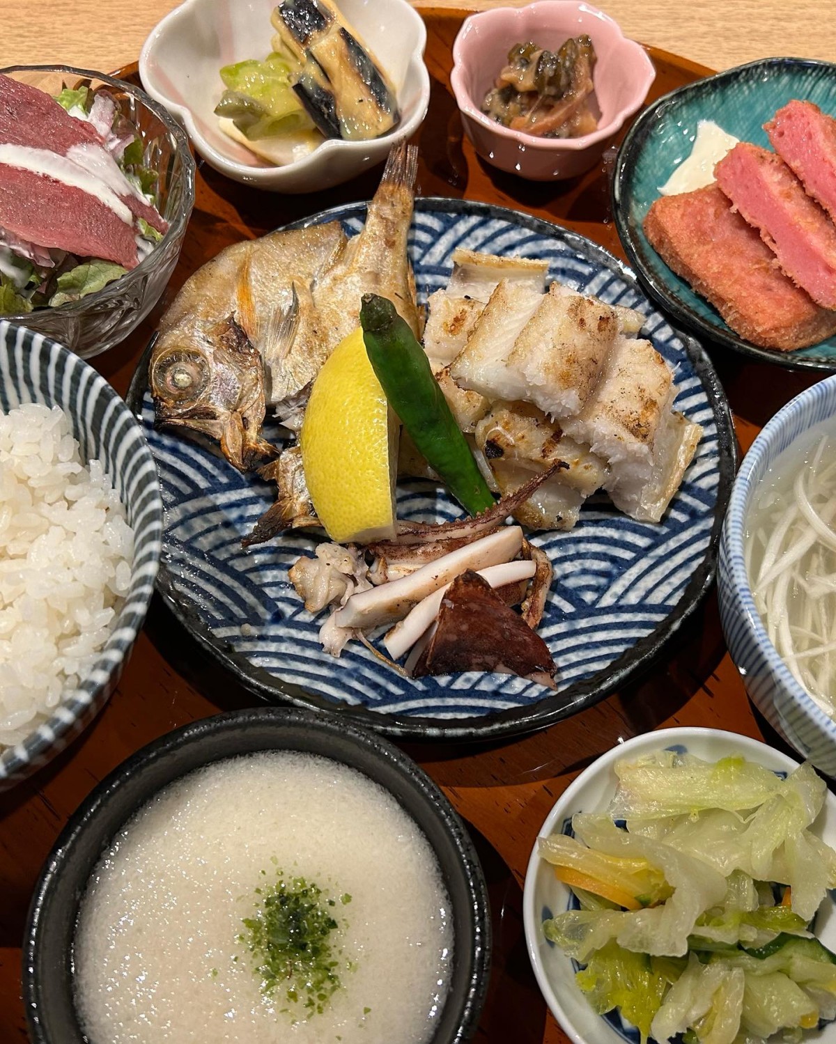 鳥取県米子市にオープンした『炭焼き牛たん東山シャミネ米子店』のフェアメニュー