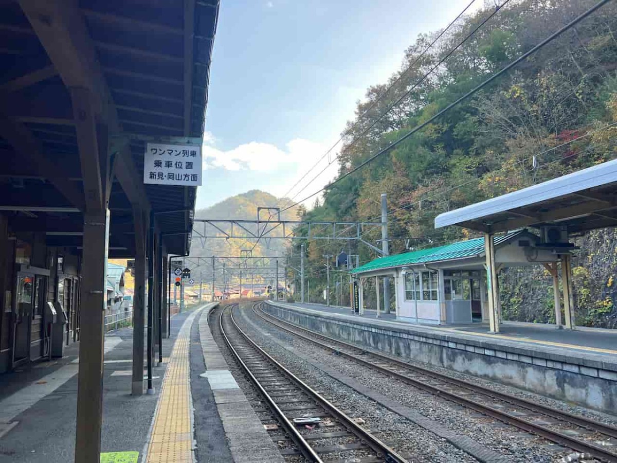 鳥取県南部町にある『生山駅』の駅のホーム