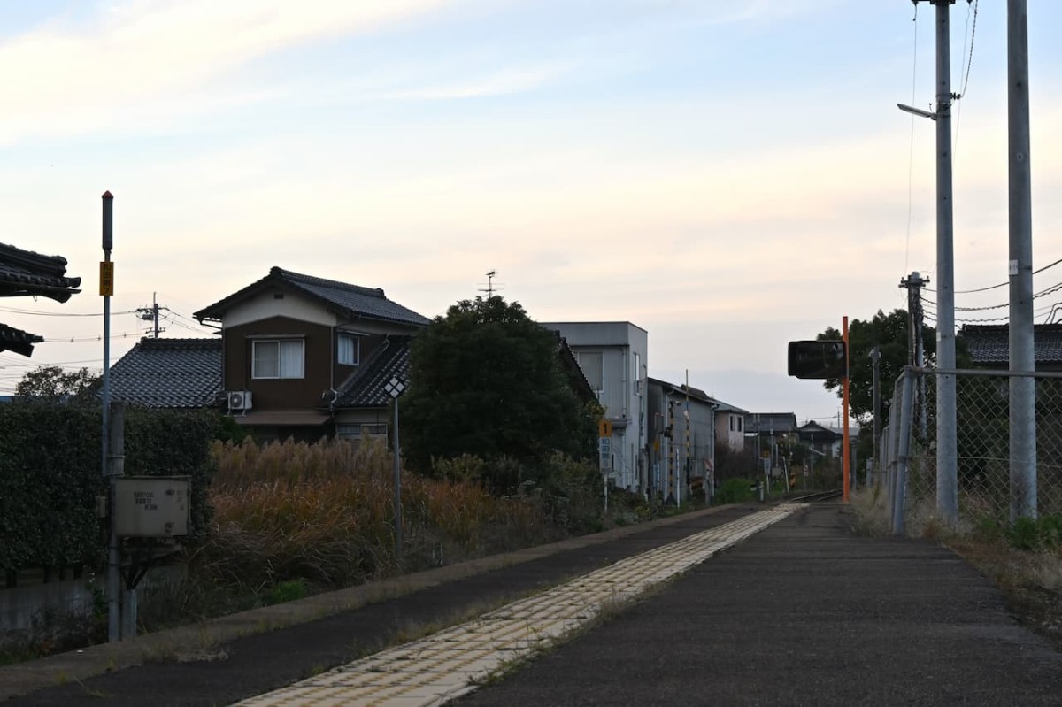 鳥取県米子市にある『和田浜駅』のホーム