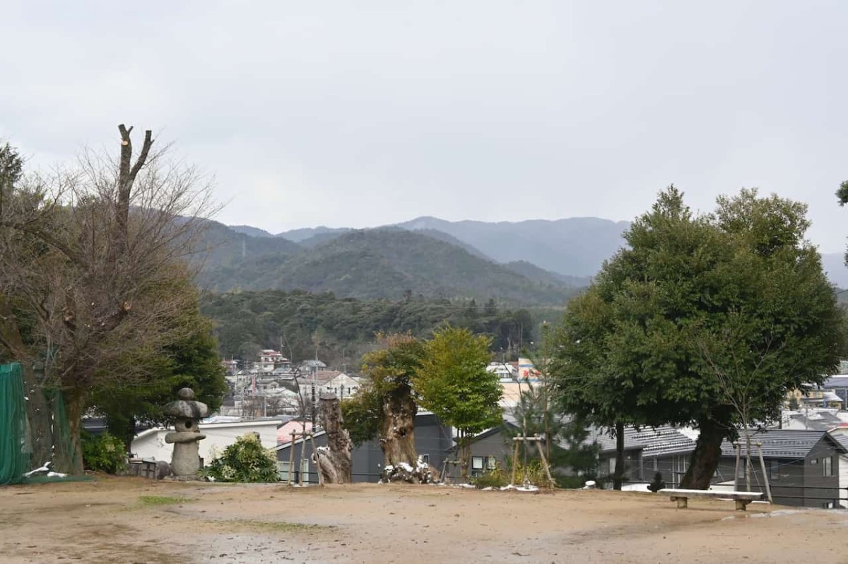 島根県松江市にある『照床児童公園』のすべり台からの景色