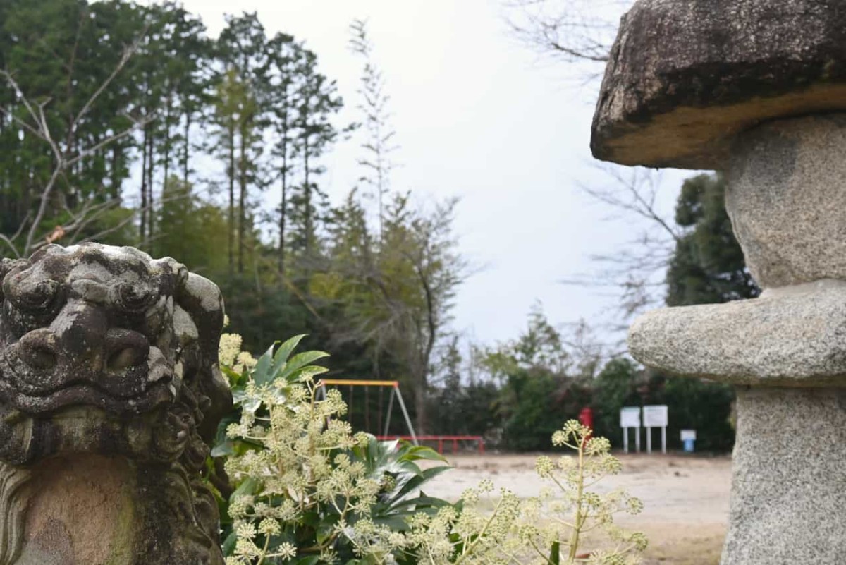 島根県松江市にある『照床児童公園』の横にある『照床神社』