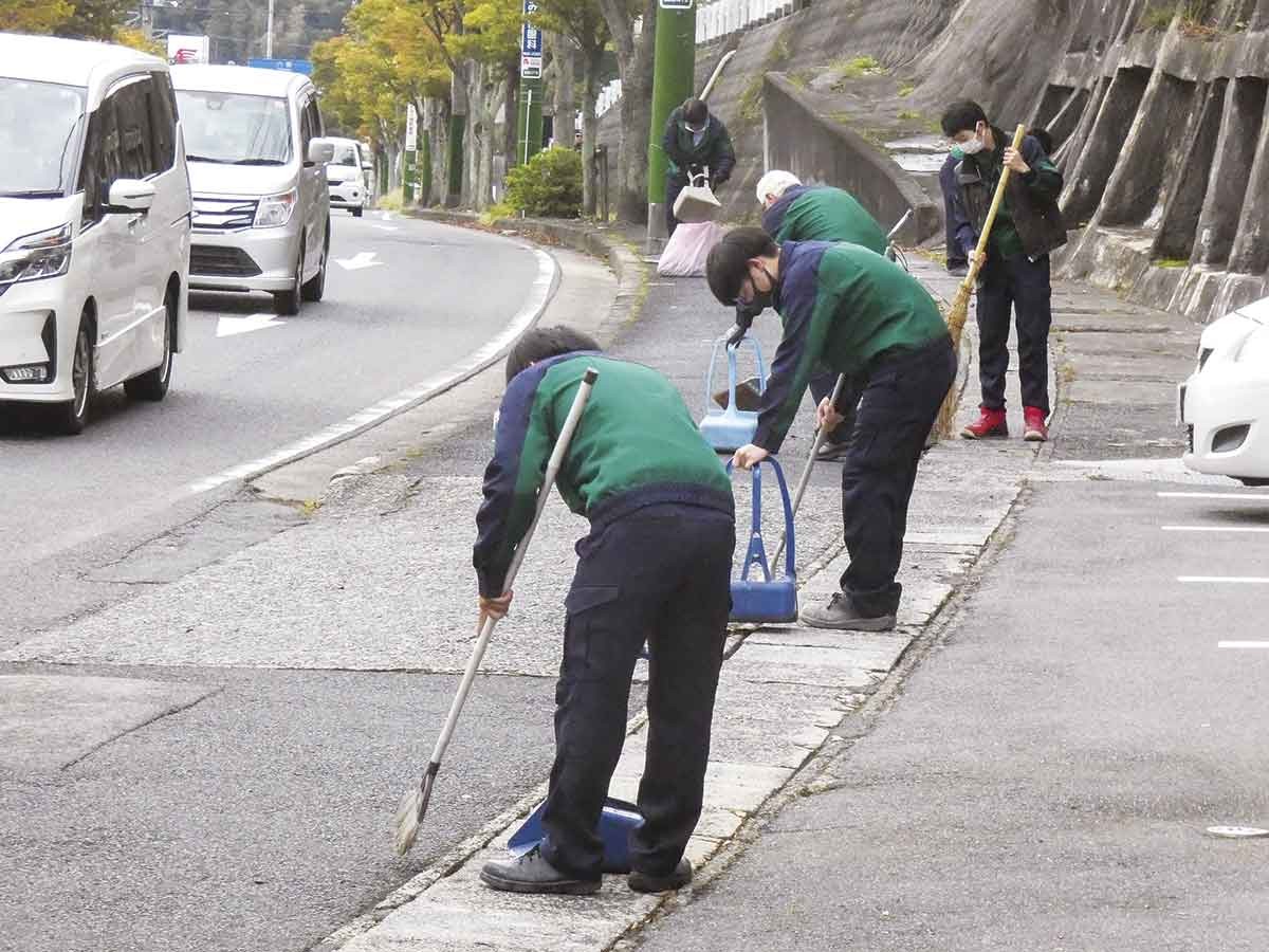 松江市「サンべ電気株式会社」のスタッフ