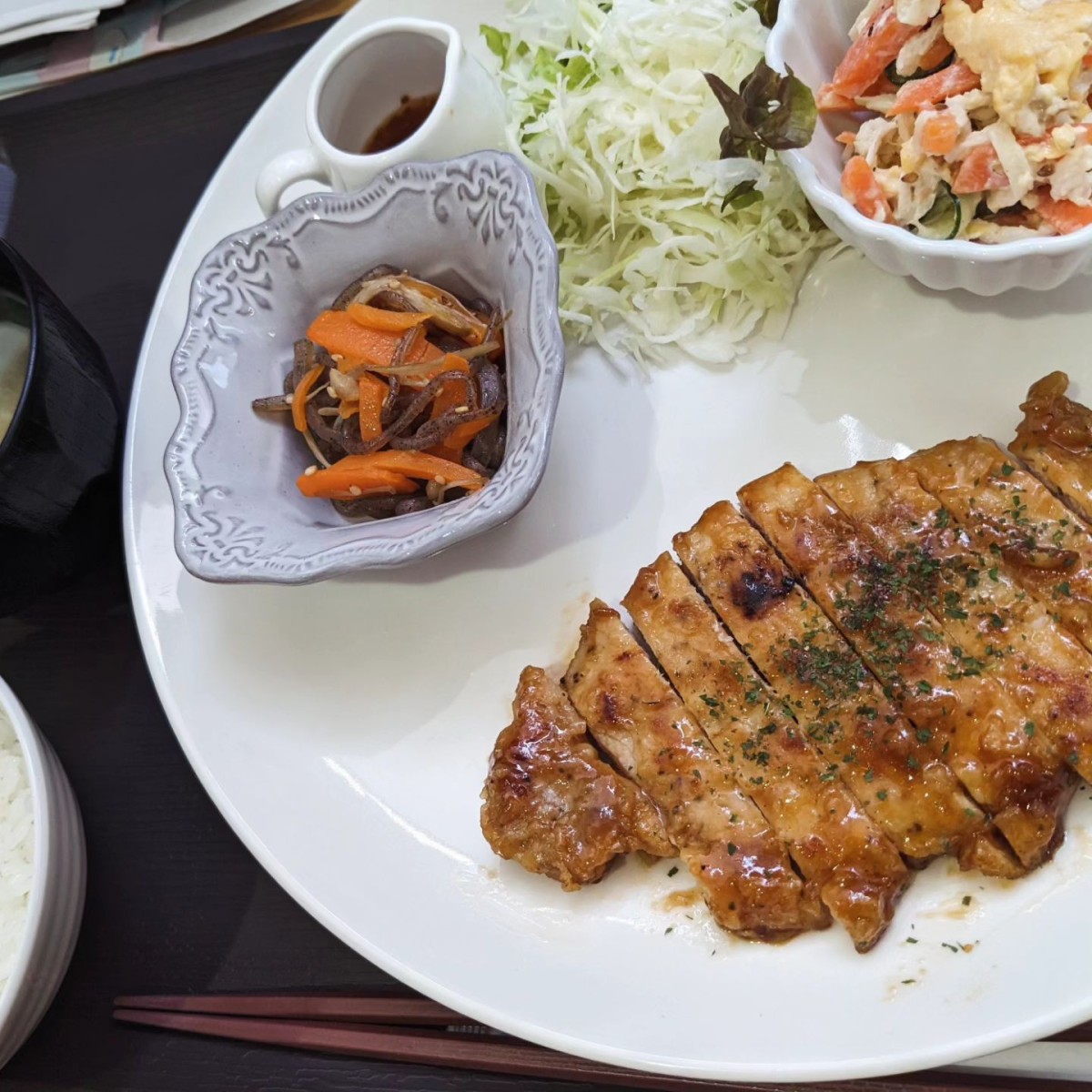 島根県松江市にオープンした『喫茶と焼き菓子のお店まーる』のランチメニュー