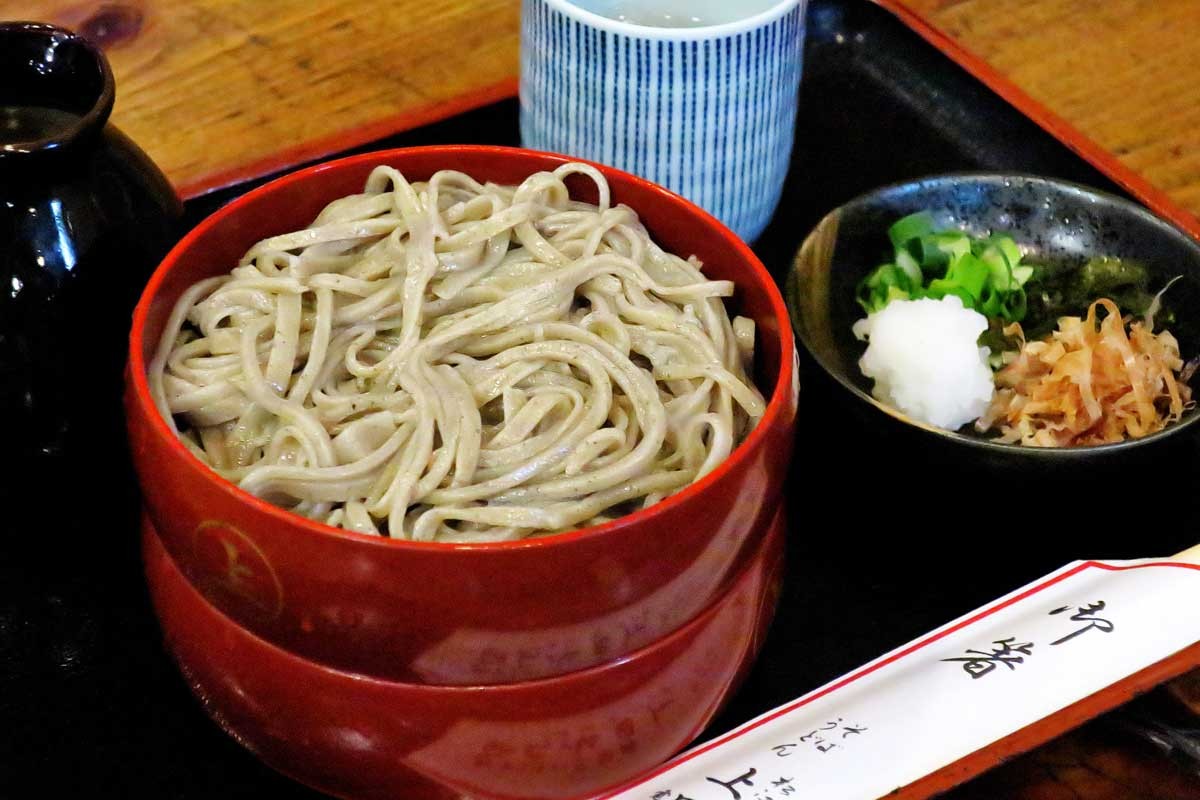 島根県松江市のそば店『上田そば店』の割子そば