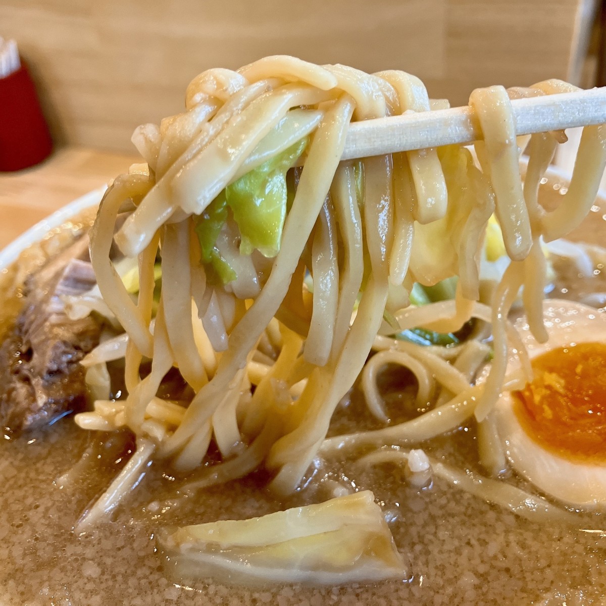 島根県出雲市にオープンした『ぶーちゃんら―めん』のラーメン