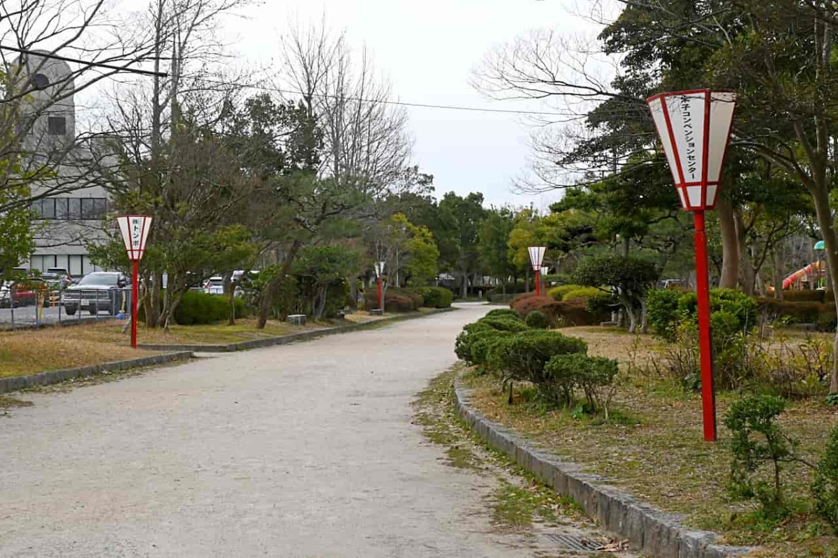 鳥取県米子市にある『湊山公園』の道