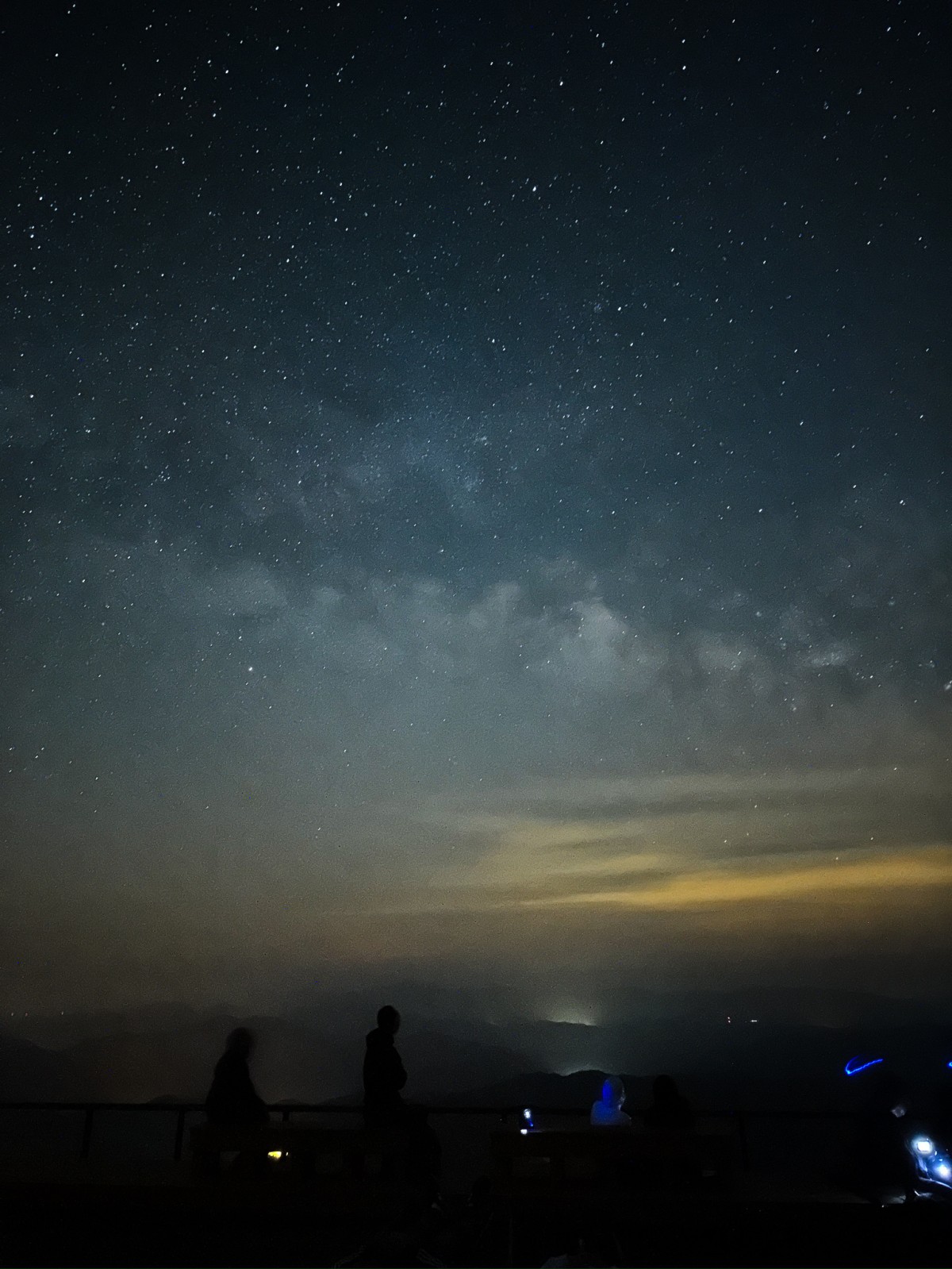 三瓶山の山頂から見る星空