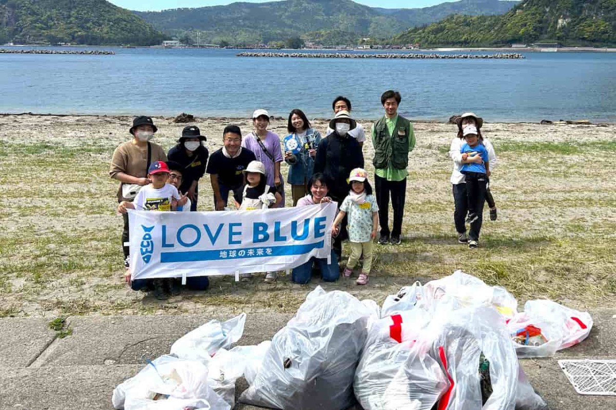 島根県隠岐郡隠岐の島町の「塩の浜」でのビーチクリーン