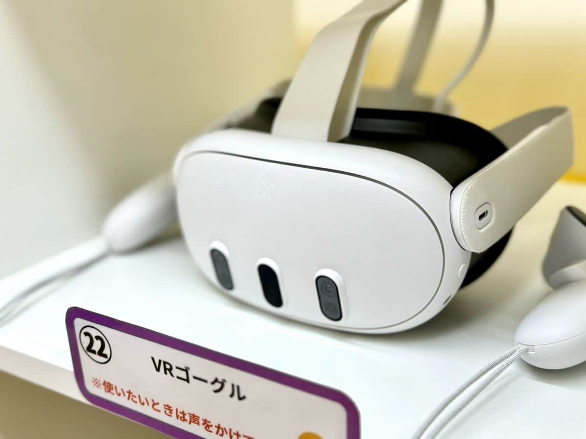 『ピコテラス』に設置されているVRゴーグル