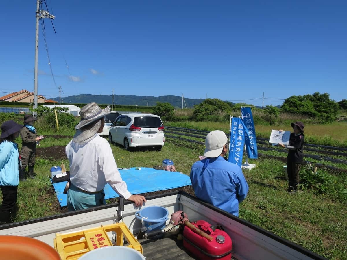 島根県松江市の大根島で開催された「海藻の利活用でつくる芋焼酎プロジェクト」の様子