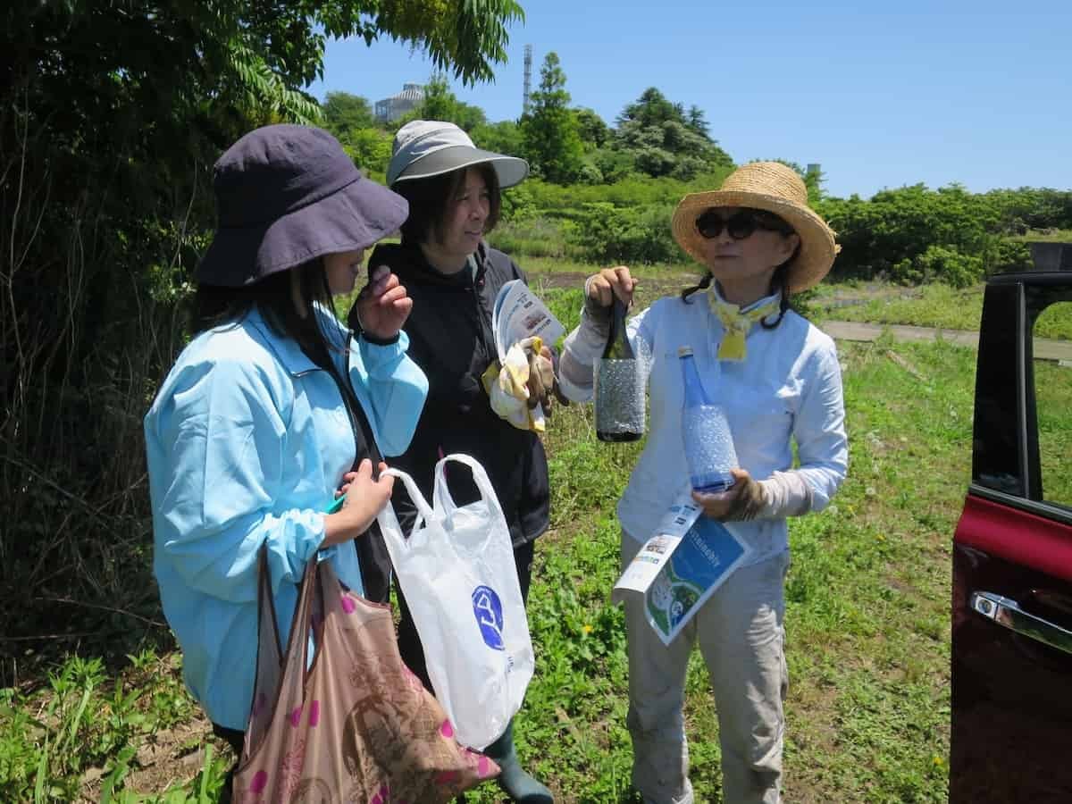 島根県松江市の大根島で開催された「海藻の利活用でつくる芋焼酎プロジェクト」の様子