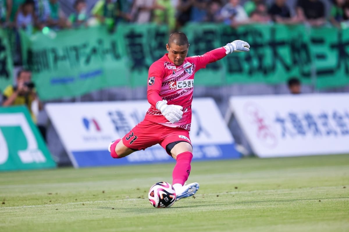 鳥取県のプロサッカークラブ「ガイナーレ鳥取」の試合風景