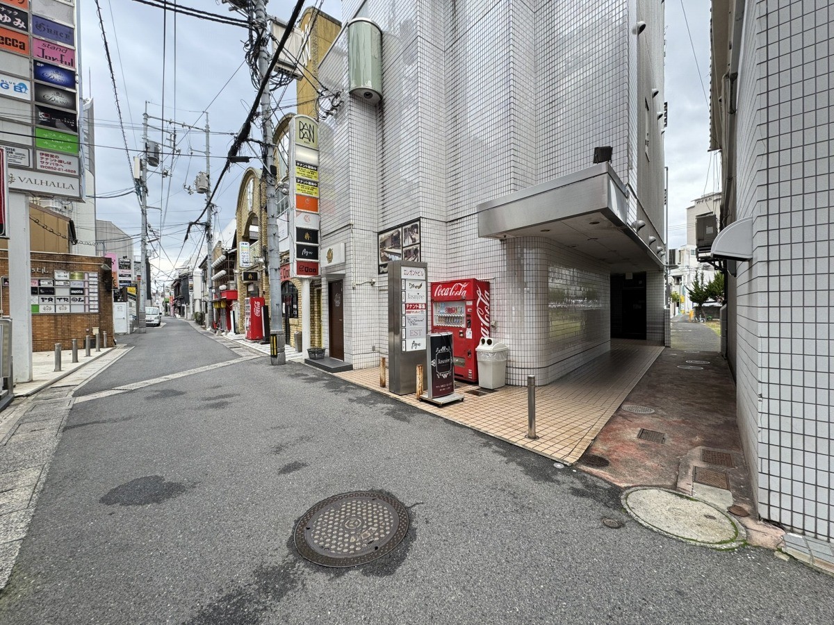 松江市伊勢宮町にある公園『伊勢宮児童遊園地』の入口