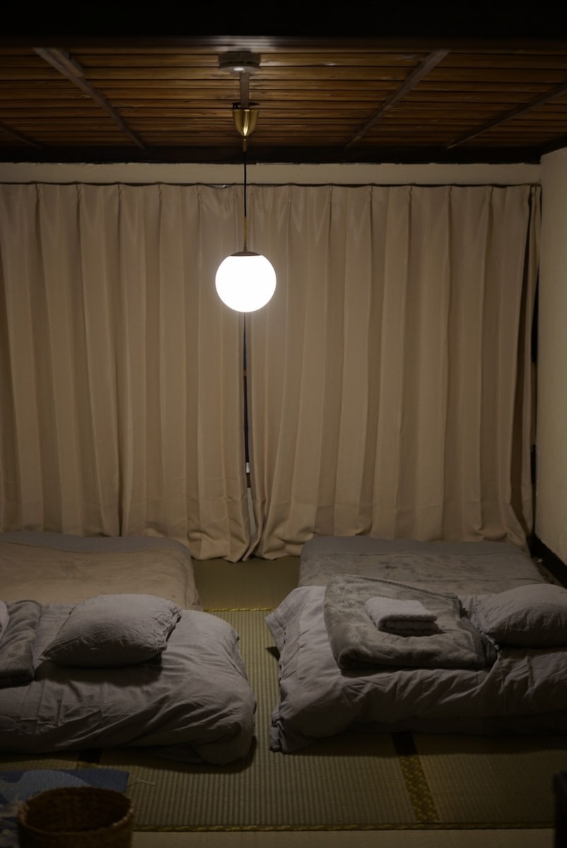 松江市和多見町のゲストハウス＆カフェ『余白』の宿泊スペース