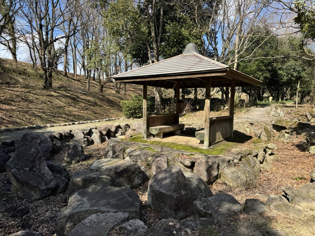 米子市の歴史公園「伯耆古代の丘公園」の休憩スポット