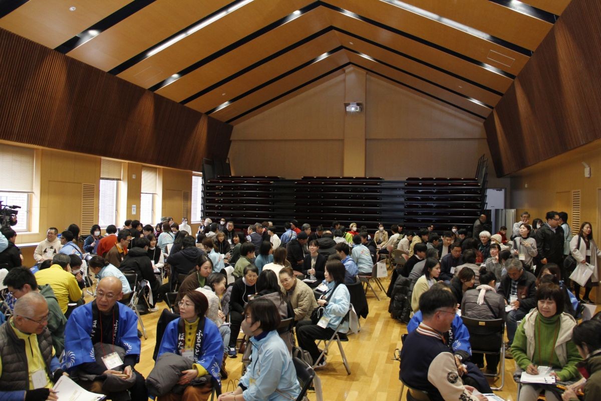 江津市で開催されたイベント「地域づくりオールスター祭」の会場内の様子