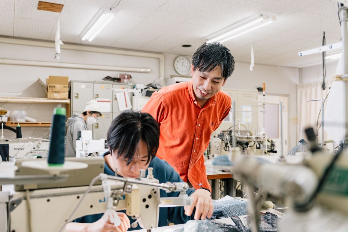 島根県出雲市の洋裁工場「スリーケー」のお仕事風景