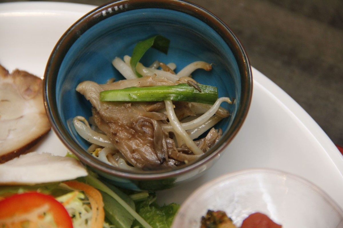 島根県奥出雲町の居酒屋『まいもんや味奈里』のランチ