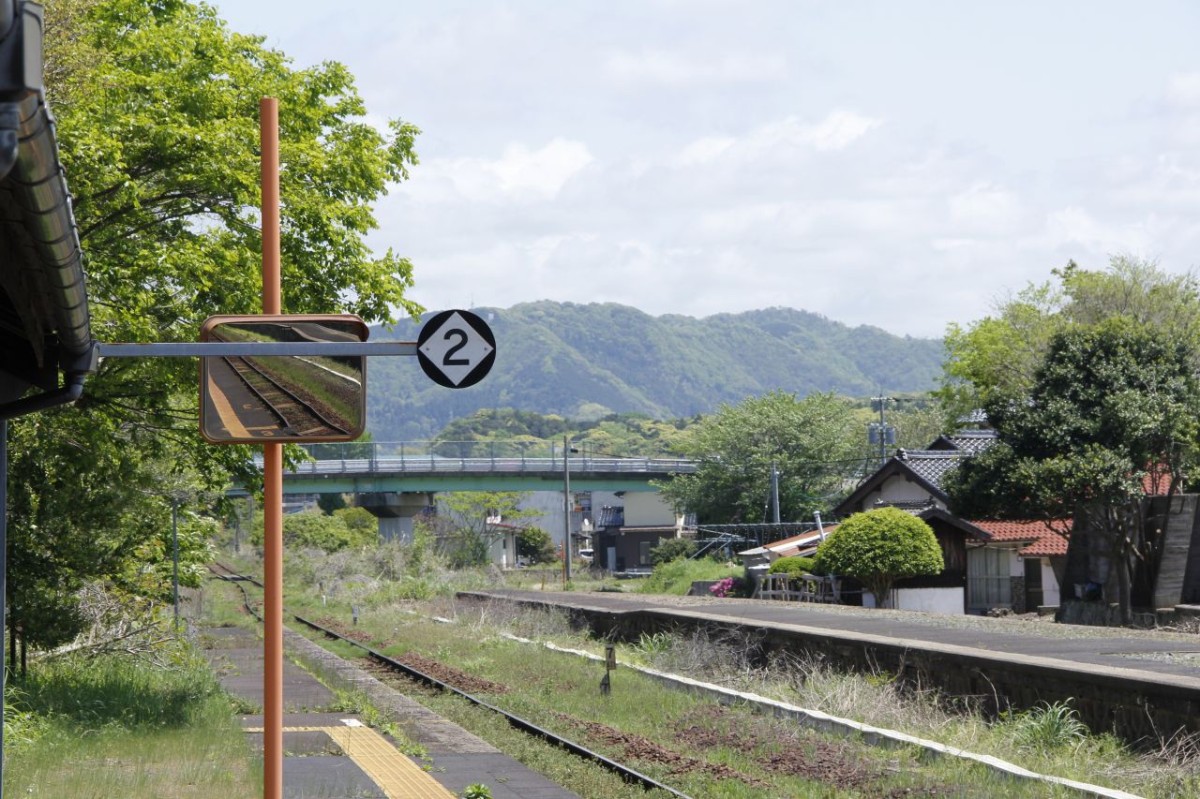 島根県大田市静間町のJR静間駅のホーム