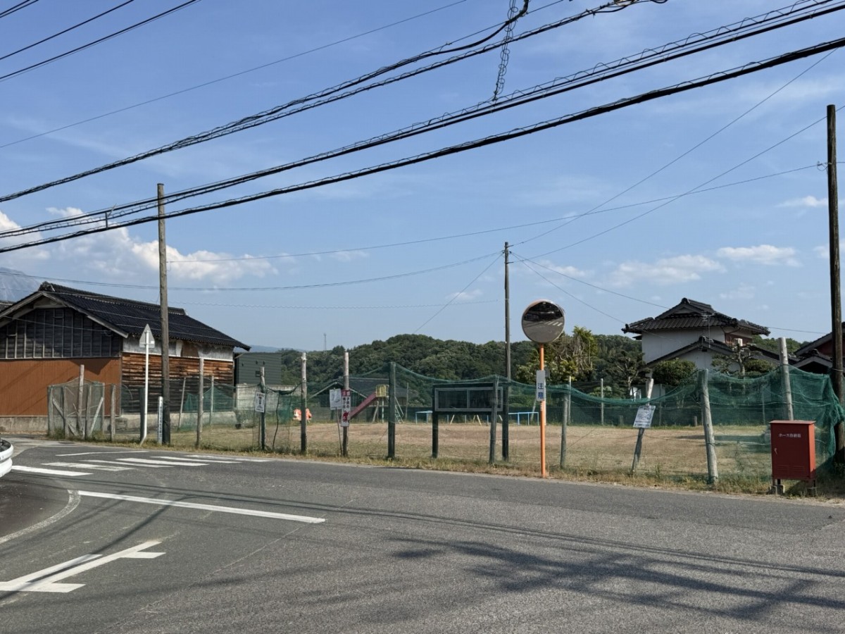 米子市岡成の公園