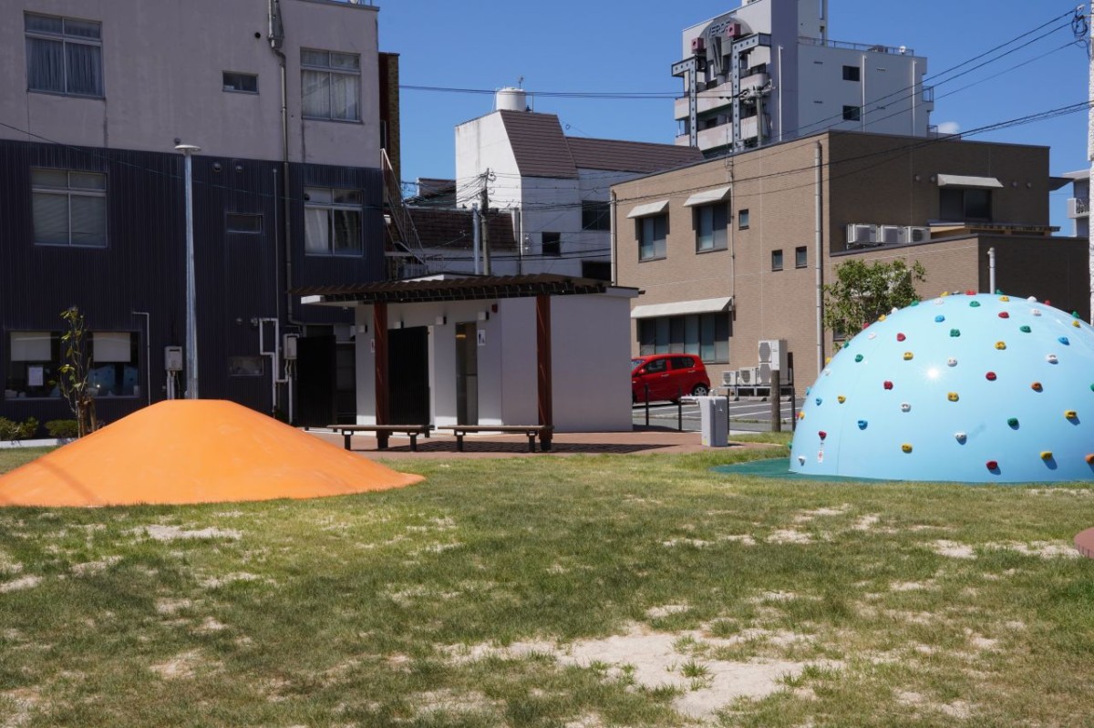 リニューアルした冨士見2号公園の遊具