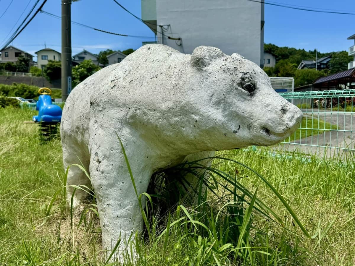 鳥取市面影の『象の公園』にいるシロクマ