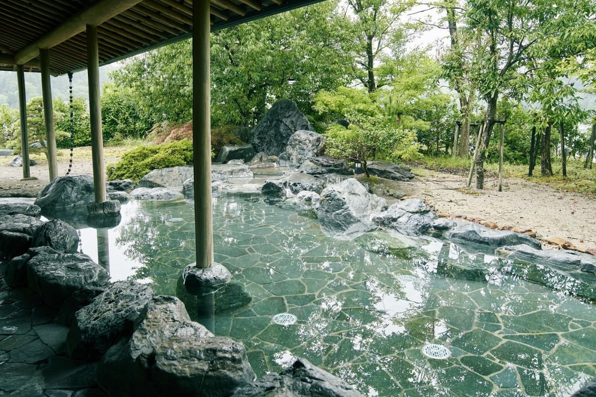 玉峰山荘の露天風呂