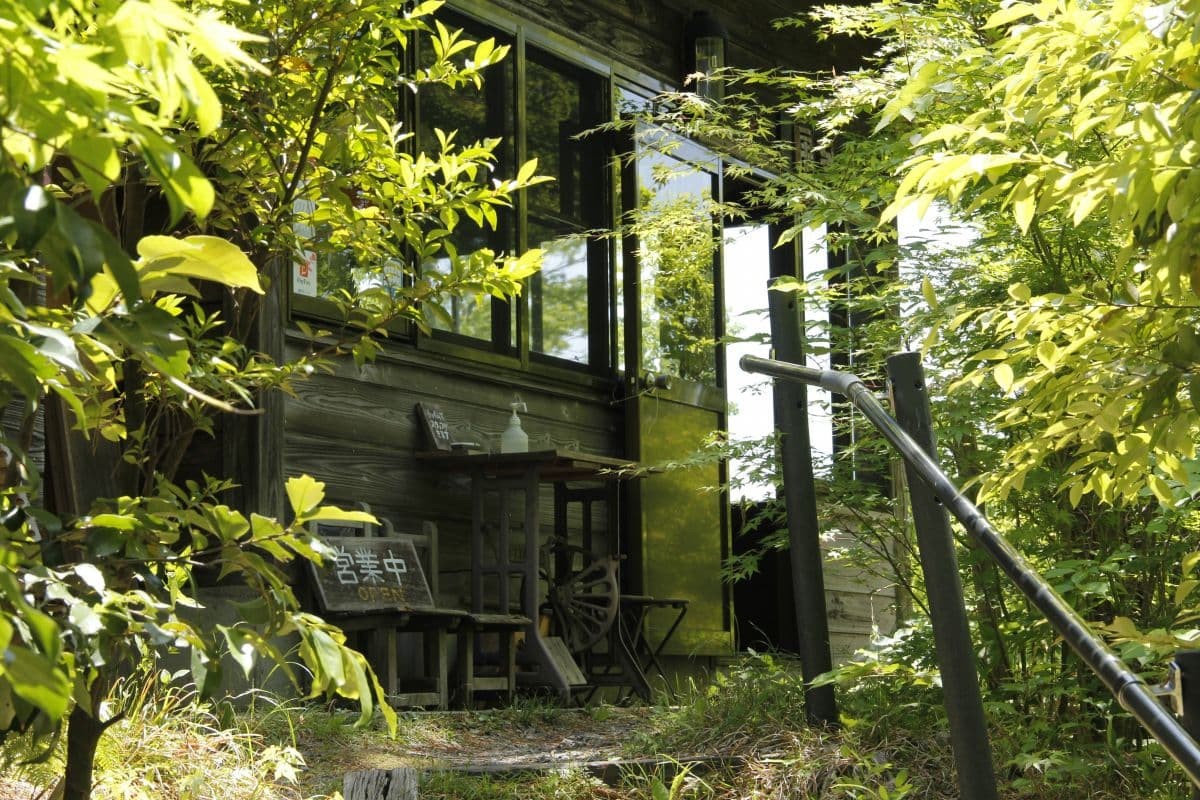 島根県雲南市の『峯寺 遊山荘』の山カフェの入口