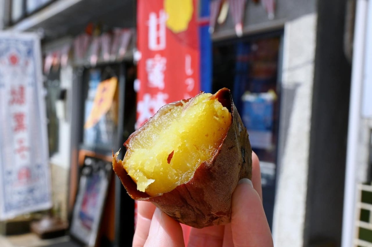 鳥取県琴浦町の駄菓子屋『文化屋○□堂』で買える焼き芋