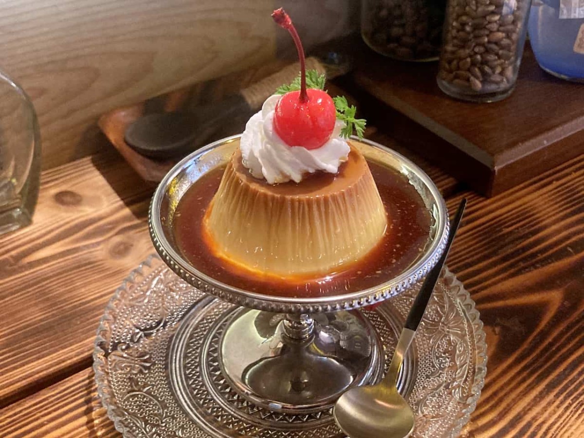 島根県出雲市にある『コーヒースタンド李庵』の自家製プリン