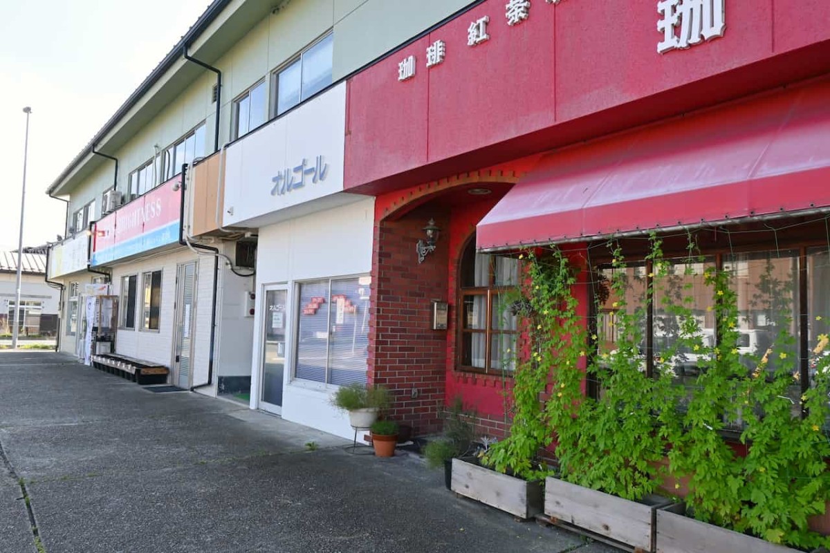 島根県益田市にある『みすみめだか益田無人販売所』周辺の様子