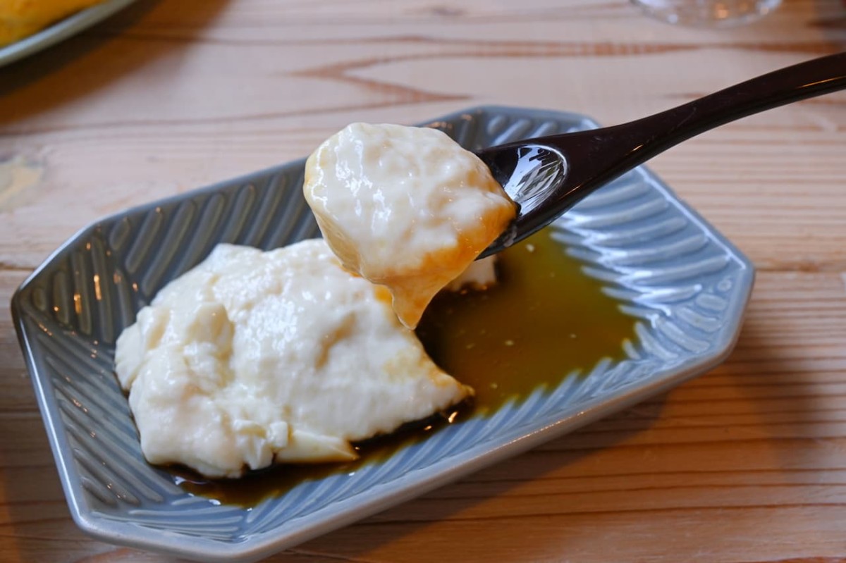 鳥取県米子市にある『おとうふカフェヨルヨル』のランチ「おとうふ御膳」