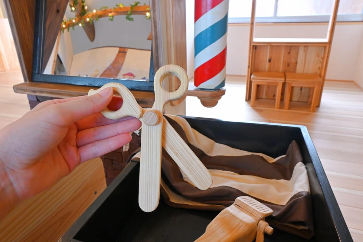 鳥取県米子市にある『おもちゃ屋SUN』のごっこ遊びコーナー