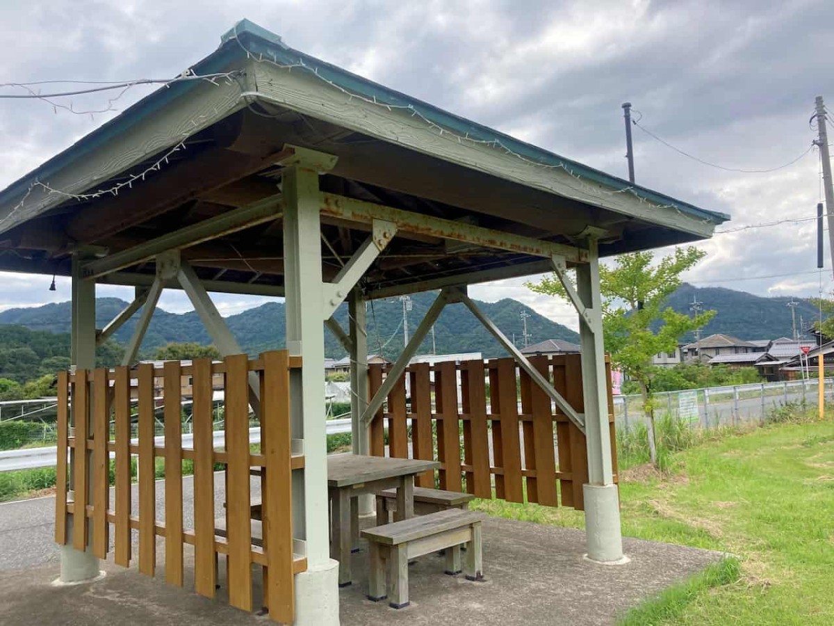 鳥取県岩美郡岩美町にある『三角芝生広場』