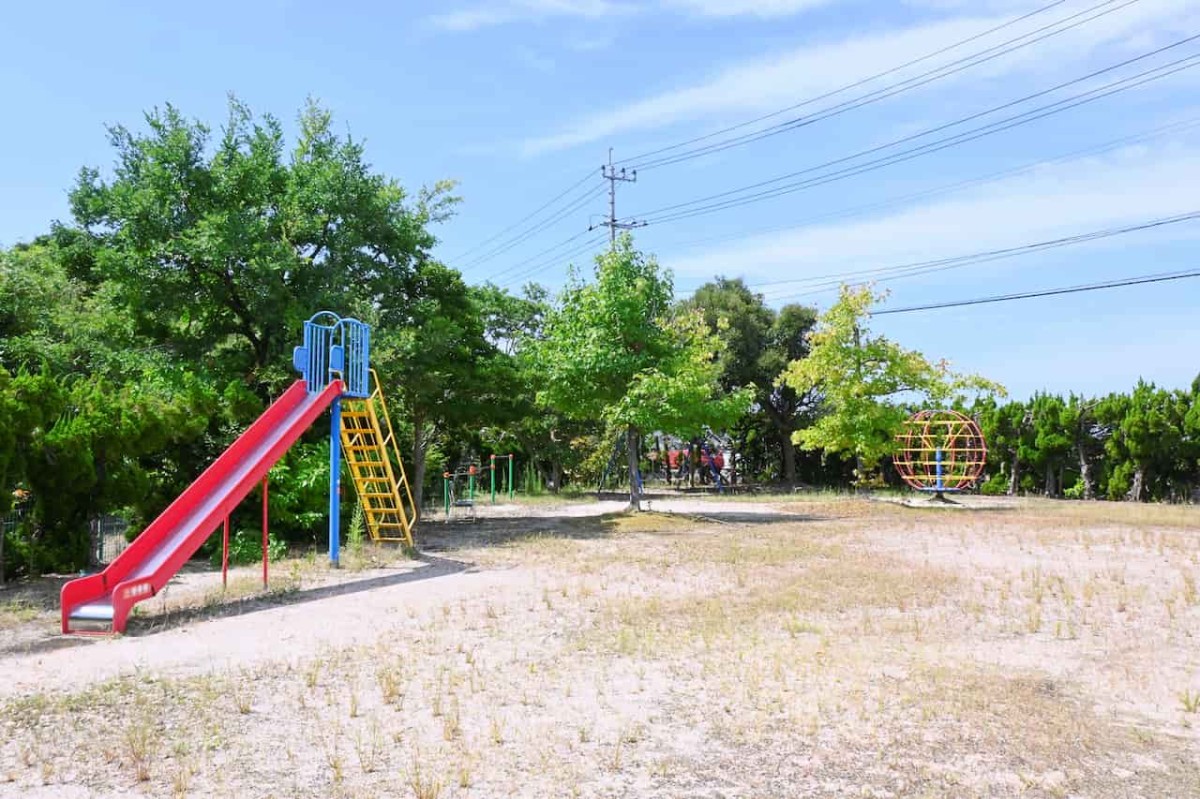 島根県松江市にある『江島公園』にある遊具