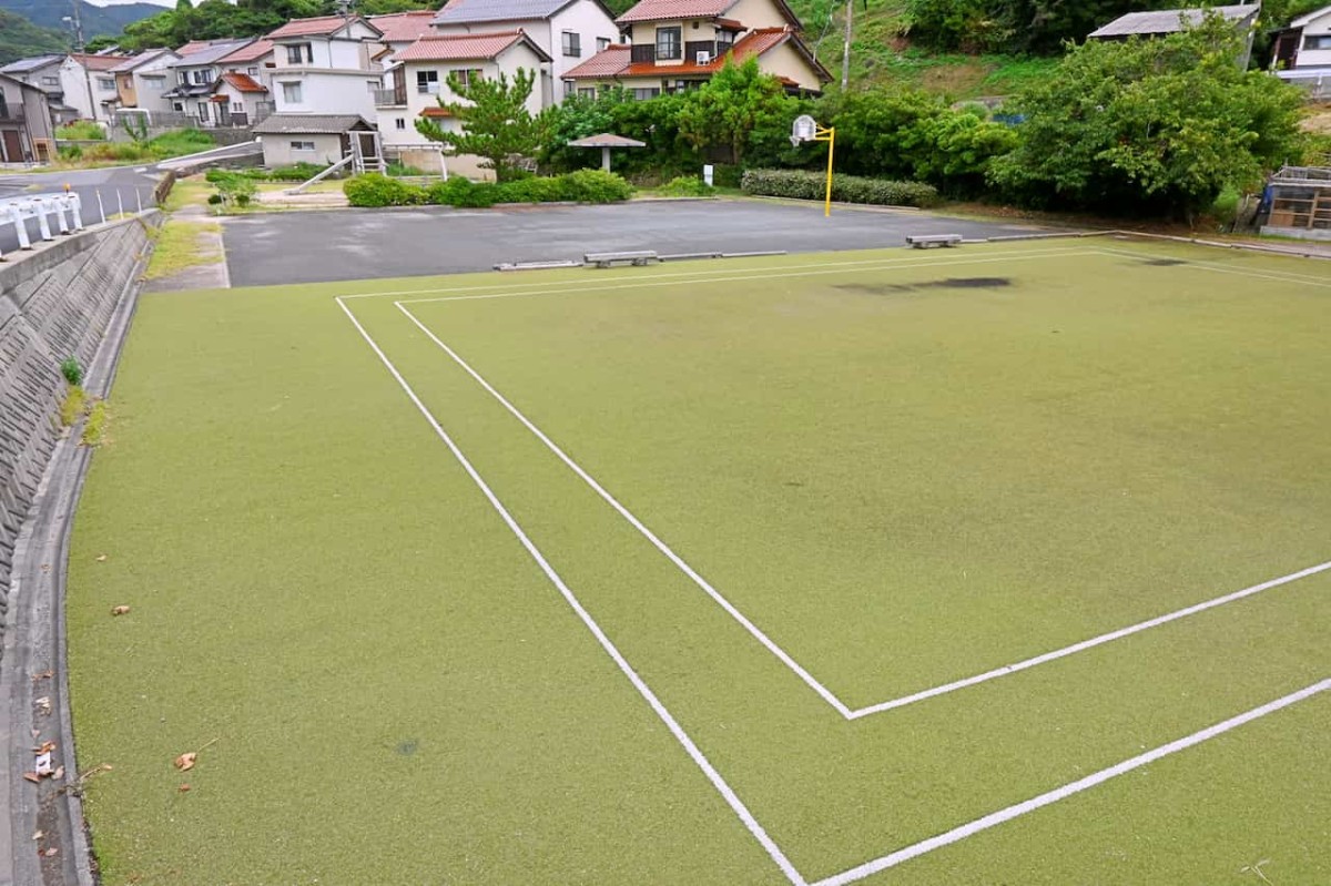 島根県松江市にある『加賀西の浜多目的広場』のコート