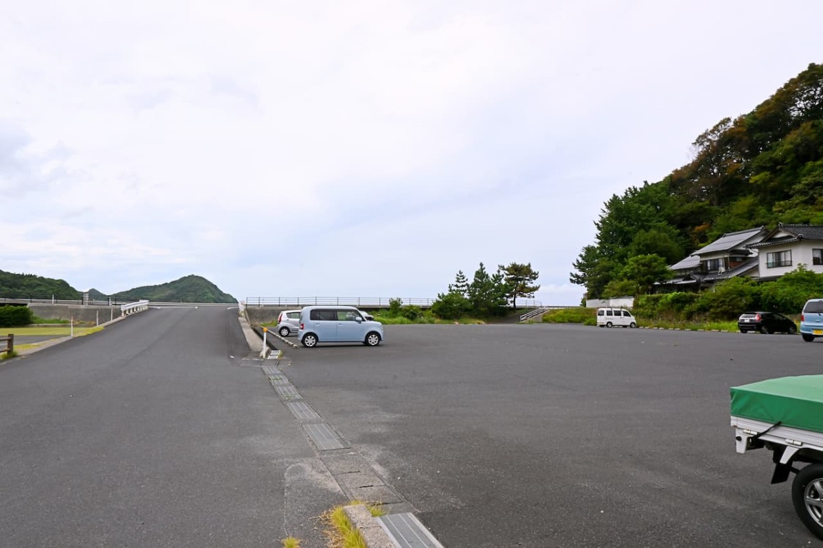 島根県松江市にある『加賀西の浜多目的広場』の駐車場