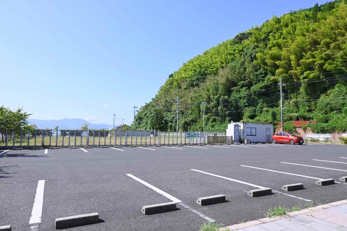 島根県松江市にある『大海崎メモリアルパーク』の駐車場