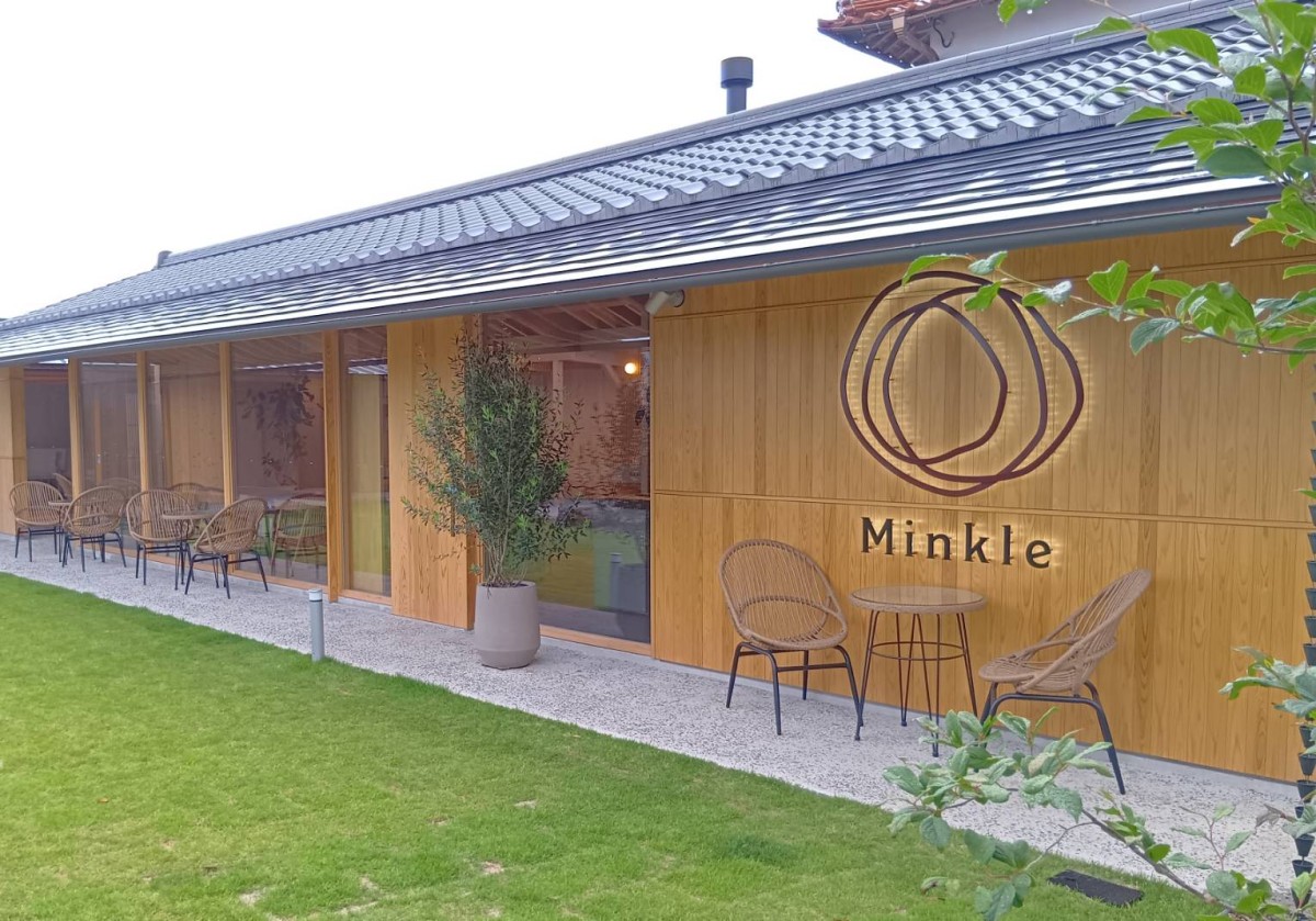 島根県出雲市にオープンしたカフェ『Minkle（ミンクル）』の外観