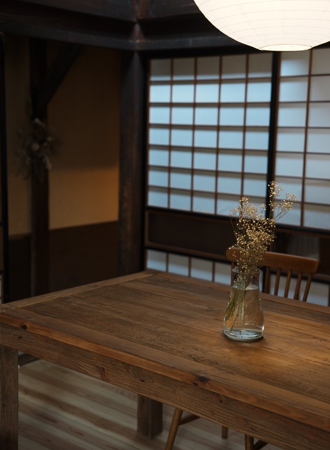 島根県出雲市大社町に移転した自家焙煎コーヒー店『BLANKS』の店内の様子