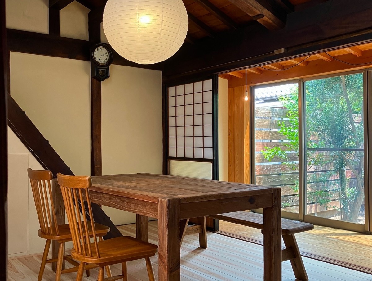 島根県出雲市大社町に移転した自家焙煎コーヒー店『BLANKS』の店内の様子