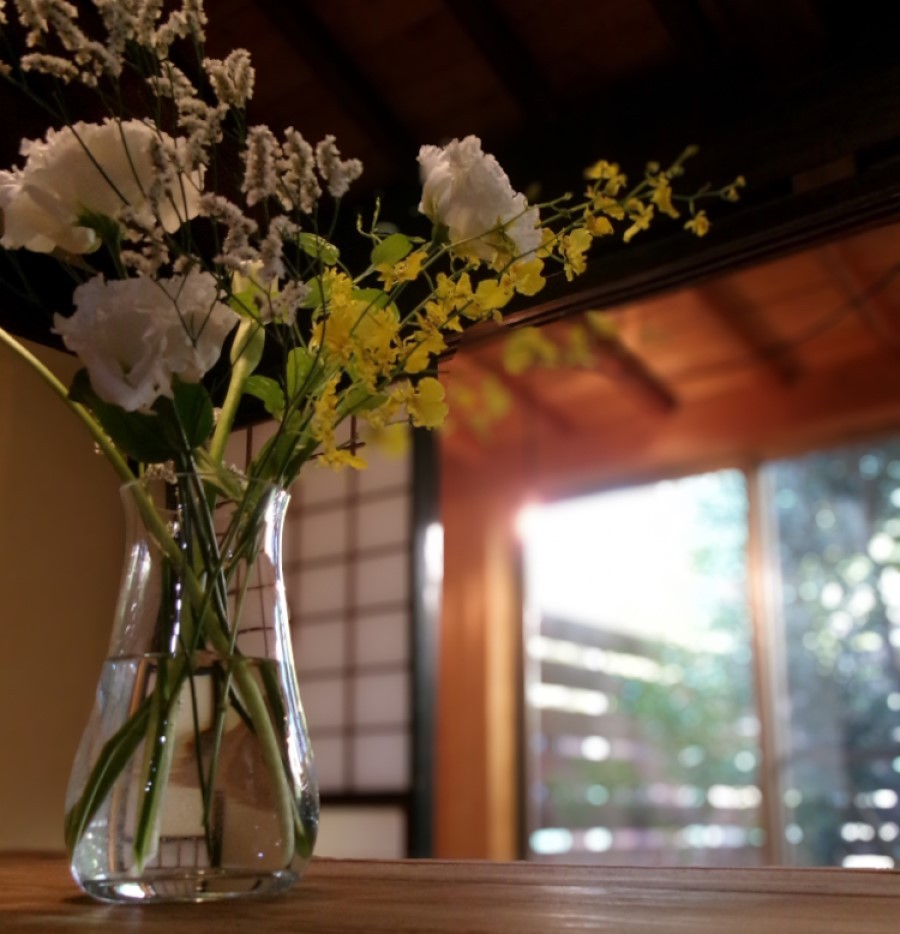 島根県出雲市大社町に移転した自家焙煎コーヒー店『BLANKS』の店内の様子